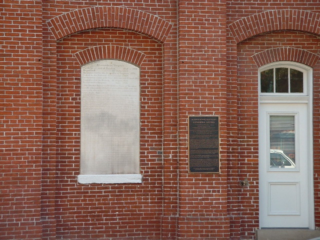 Alexandria city hall - plaque explains plaque