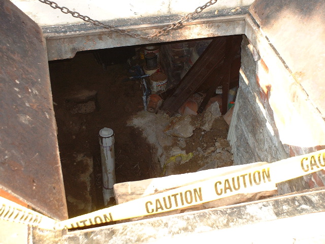 Alexandria - hole into basement